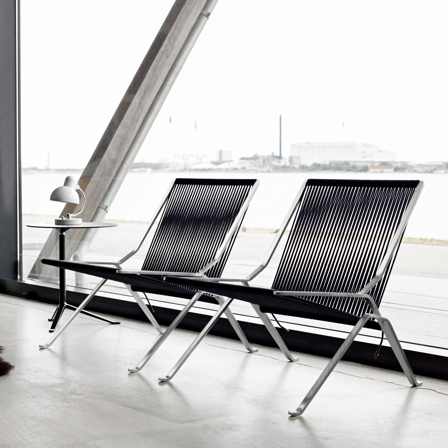 PK25 Lounge Chair